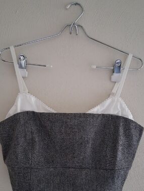 Forever 21 Gray Herringbone Top with White Lining